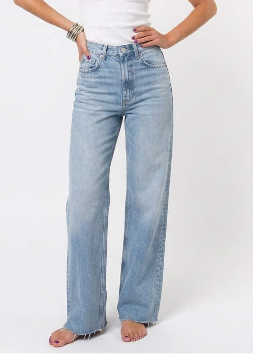Wide Leg High-Waisted Jeans - Light Blue