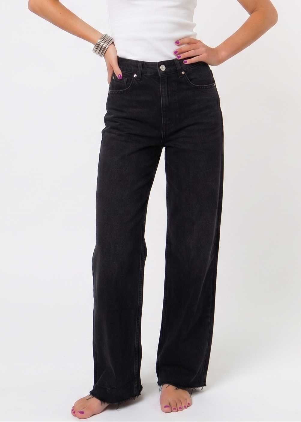 Wide Leg High-Waisted Jeans - Black